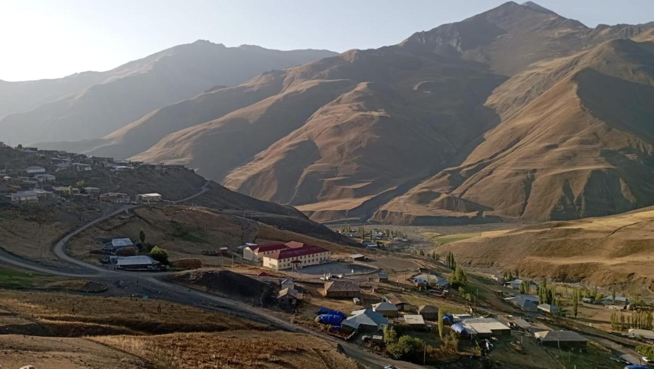 Zaur Guest Hause Hotel Xinaliq Bagian luar foto