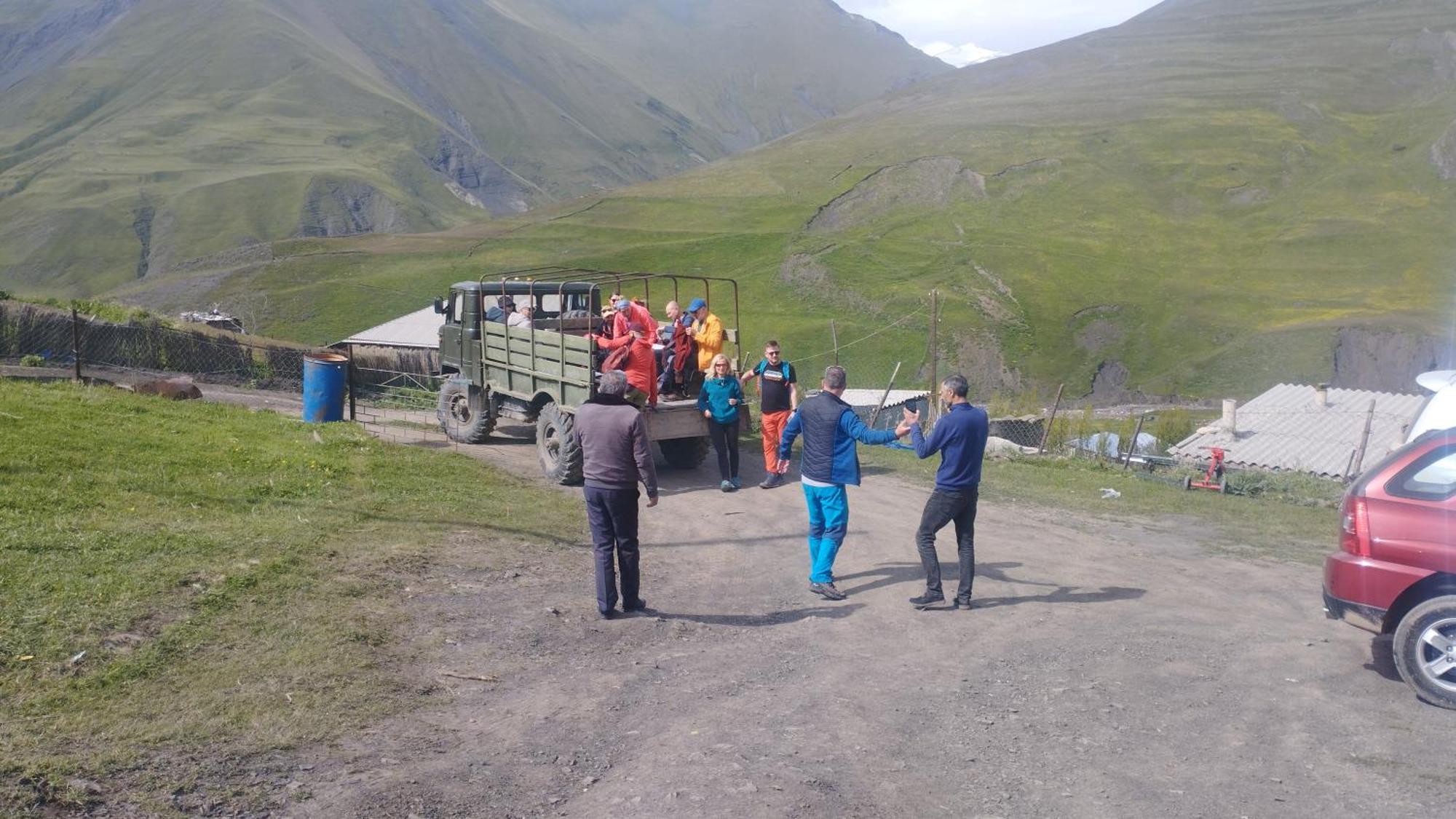 Zaur Guest Hause Hotel Xinaliq Bagian luar foto