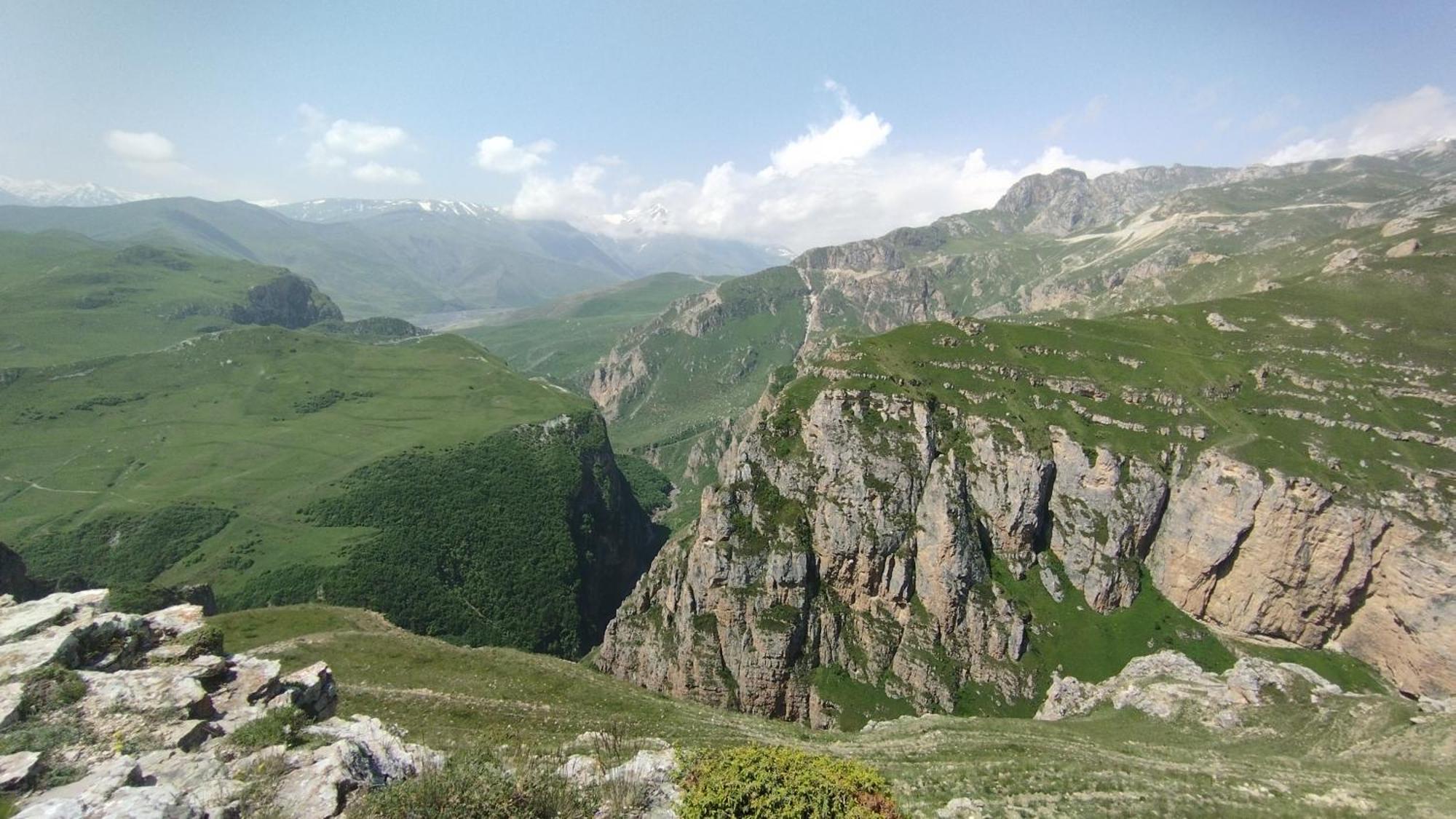 Zaur Guest Hause Hotel Xinaliq Bagian luar foto